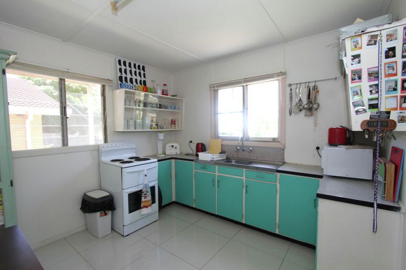 107 Thomas St, Clontarf QLD 4019, Image 2