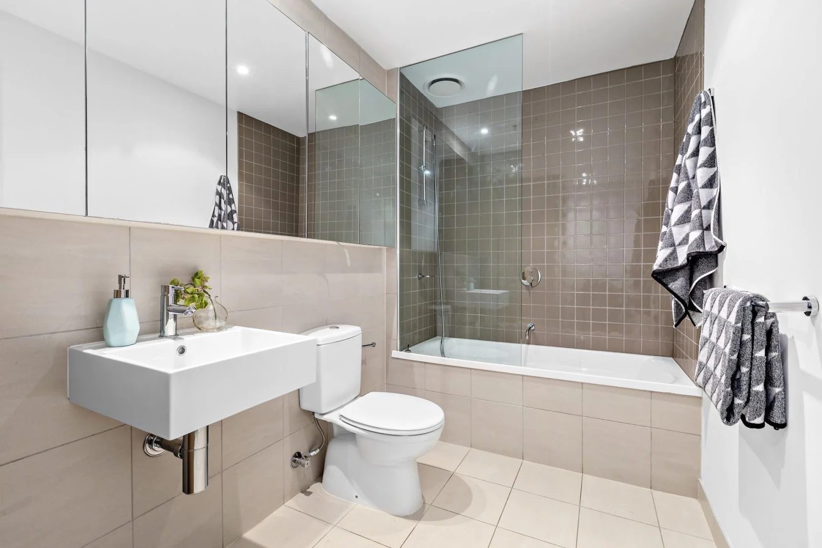 Additional image 8 of 414/232 Rouse Street, Port Melbourne VIC 3207