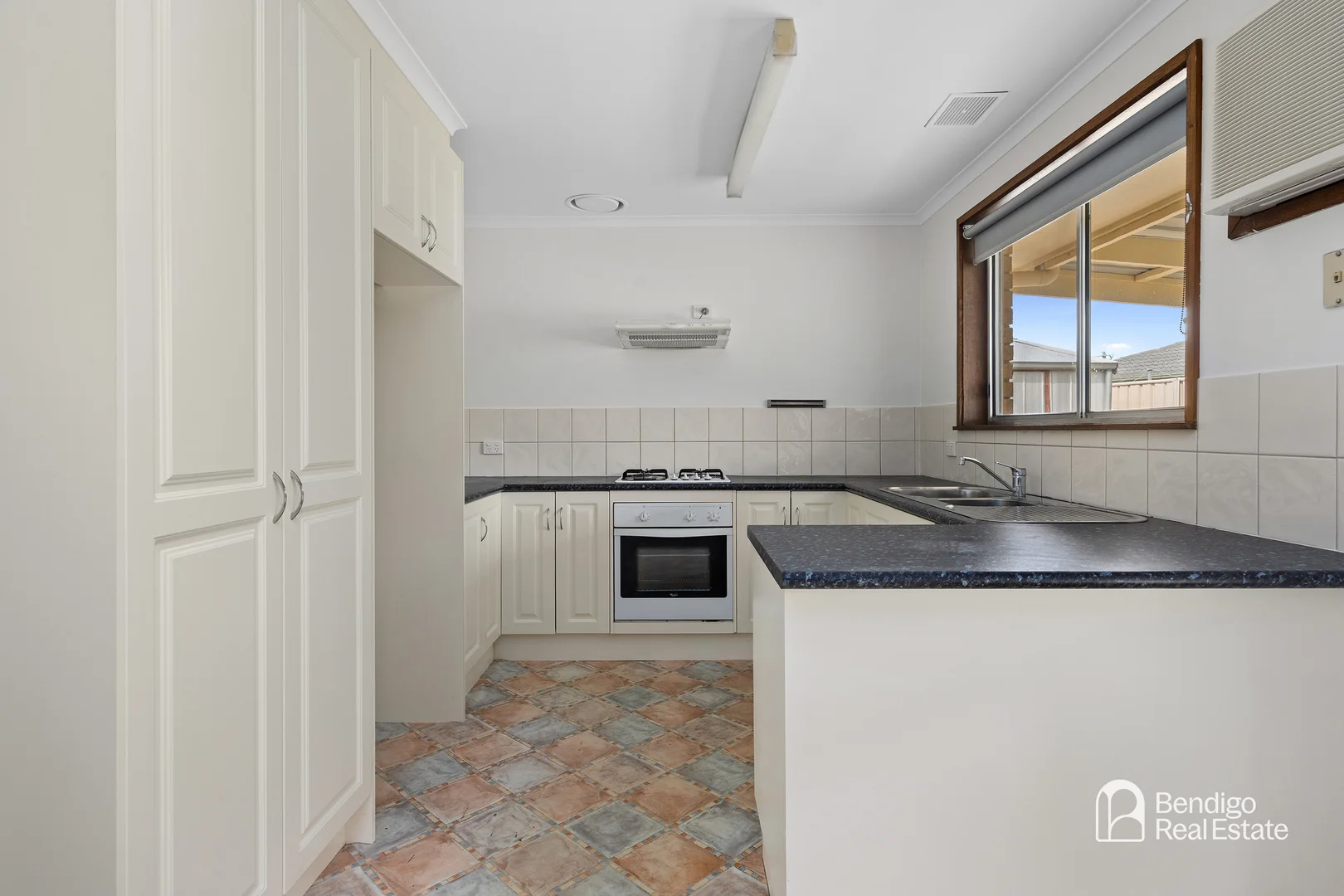 Additional image 2 of 14 Burvale Court, Epsom VIC 3551