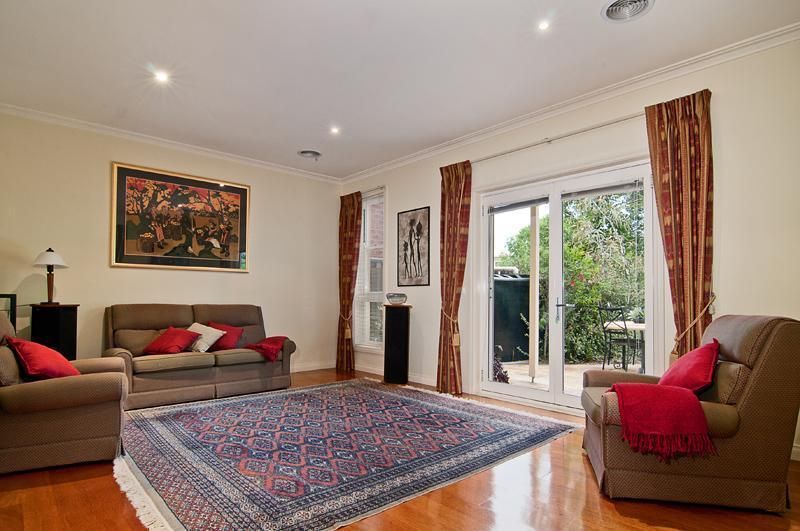 20 Cornish Lane, KENSINGTON VIC 3031, Image 2