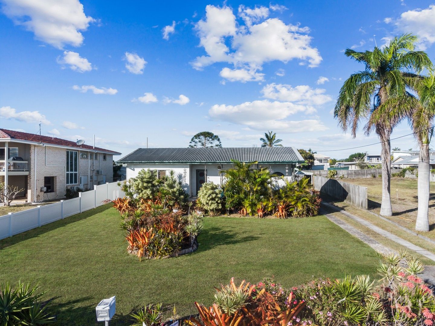 87 Esplanade, Point Vernon QLD 4655, Image 2