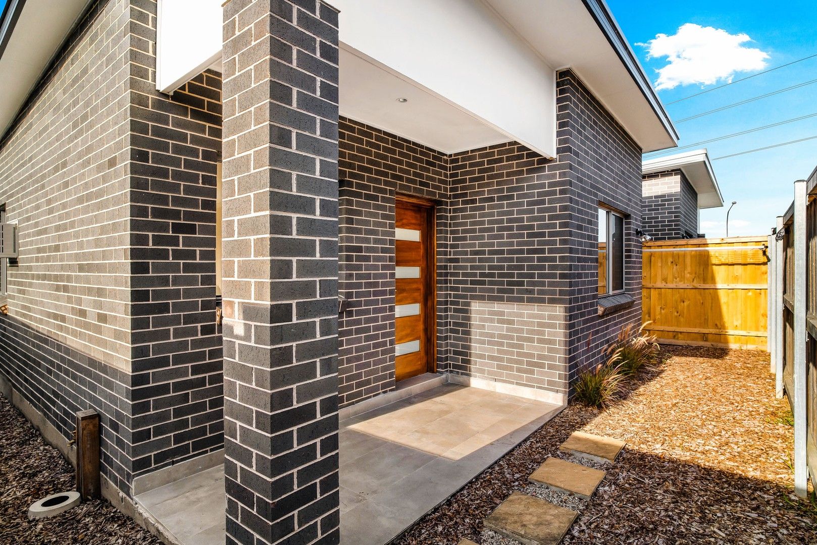 2 bedrooms Apartment / Unit / Flat in 4A Samuel Court CARNES HILL NSW, 2171