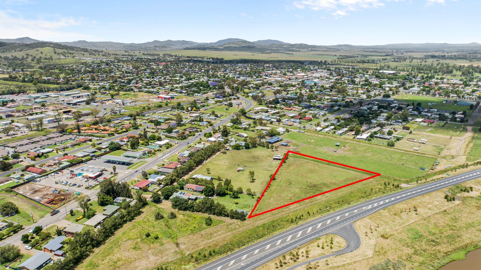 100 New England Highway, Scone NSW 2337, Image 1