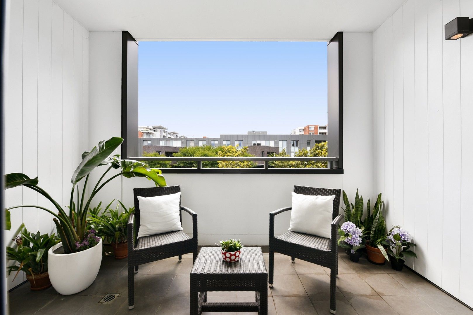 1 bedrooms Apartment / Unit / Flat in 307/23 Monza Boulevard WENTWORTH POINT NSW, 2127