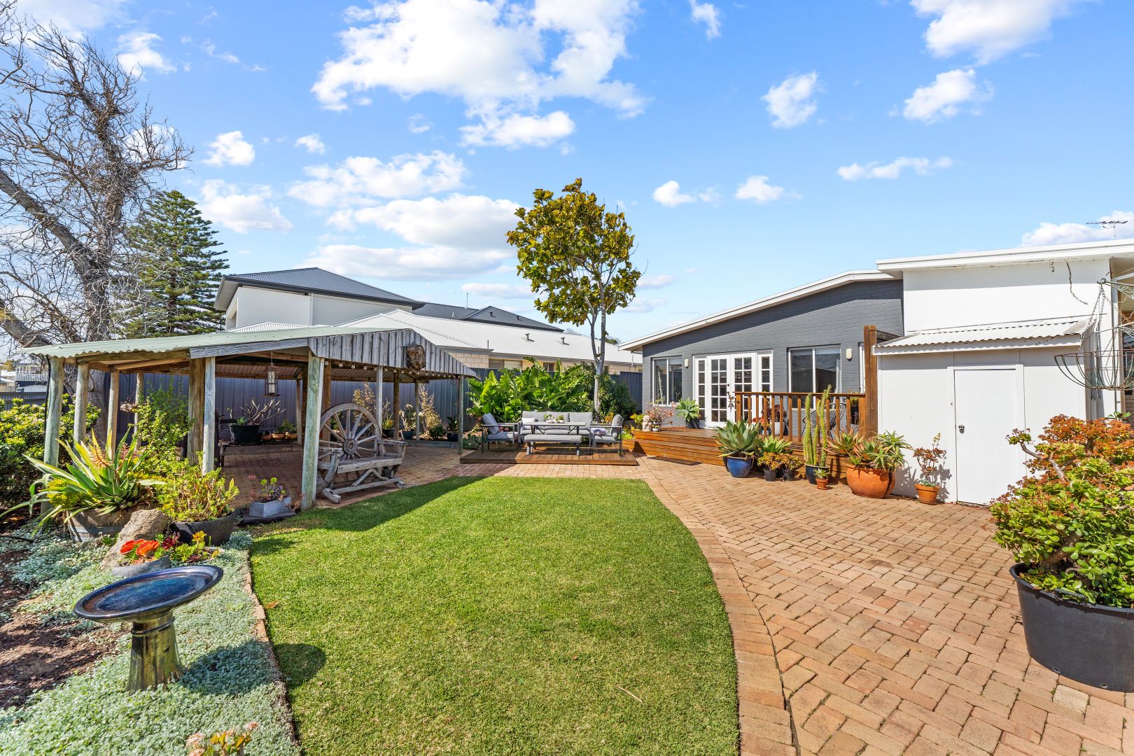 11 Fletcher Street, Rockingham WA 6168, Image 2