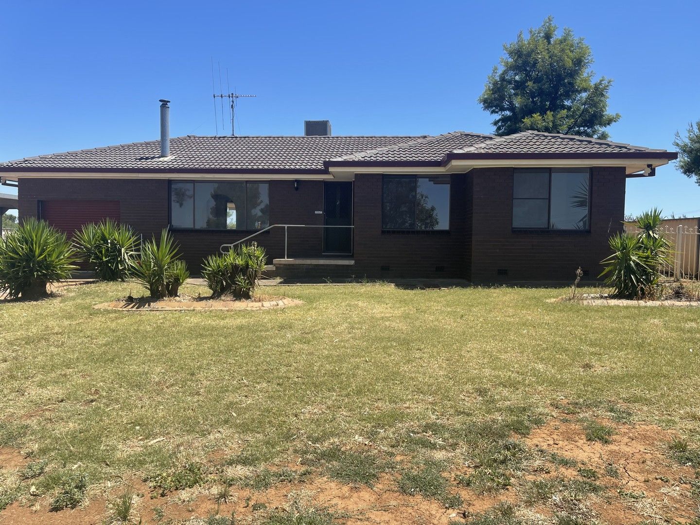 3 bedrooms House in 1A Moulden Street PARKES NSW, 2870