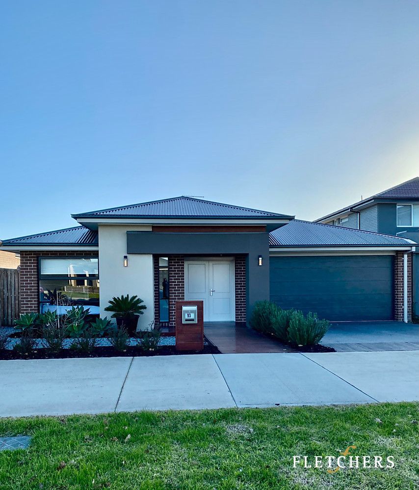 4 bedrooms House in 93 Encore Boulevard CRANBOURNE SOUTH VIC, 3977