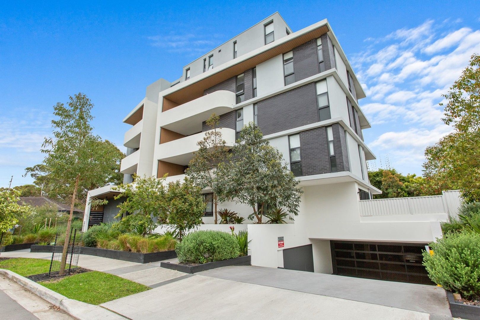 1 bedrooms Apartment / Unit / Flat in 201/35 Fauna Place KIRRAWEE NSW, 2232