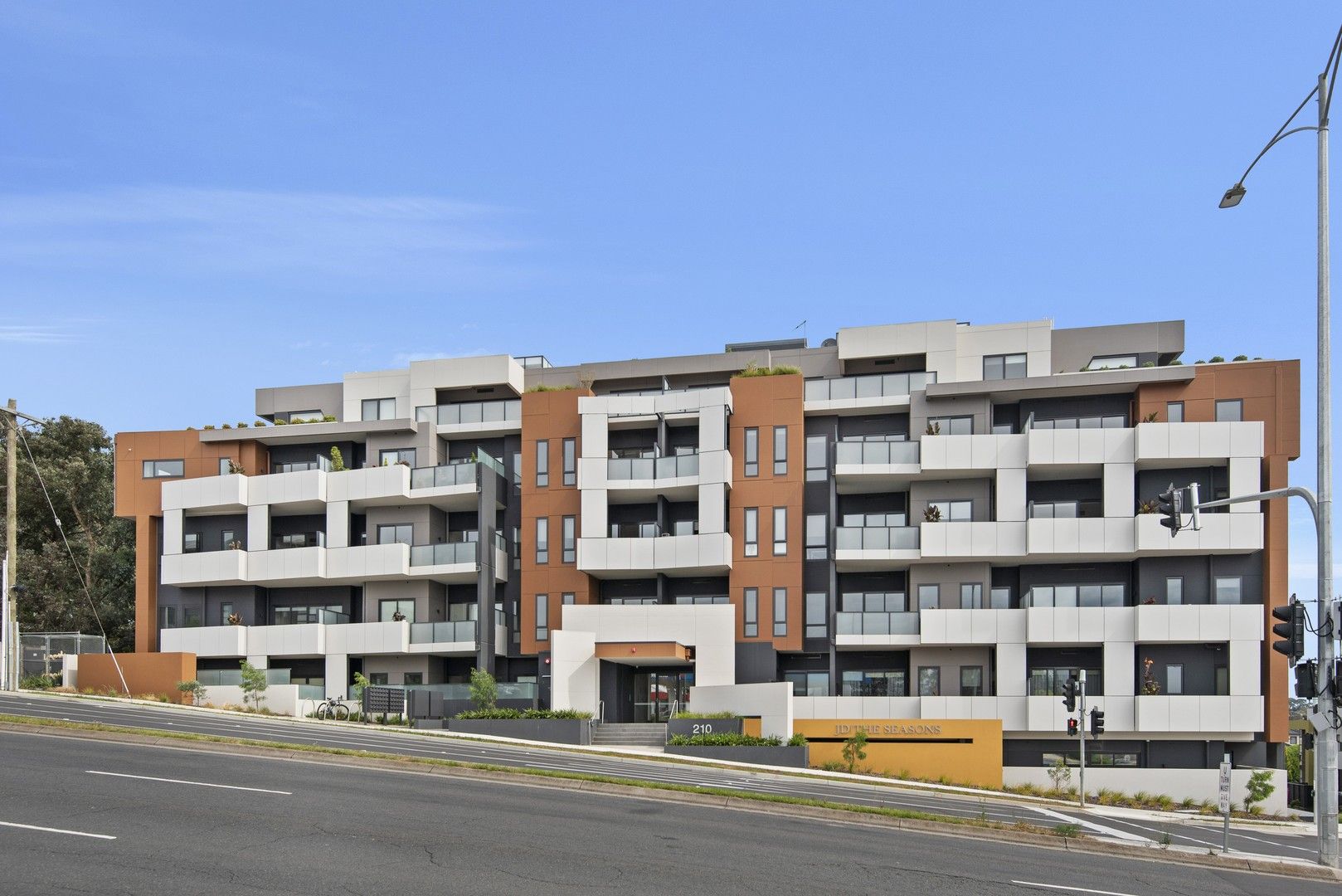 125/210 Reynolds Road, Doncaster East VIC 3109 Apartment For Rent