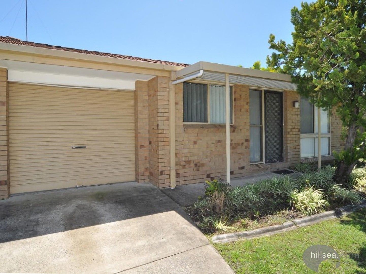 2 bedrooms Duplex in 1/12 Stephanie Court LABRADOR QLD, 4215