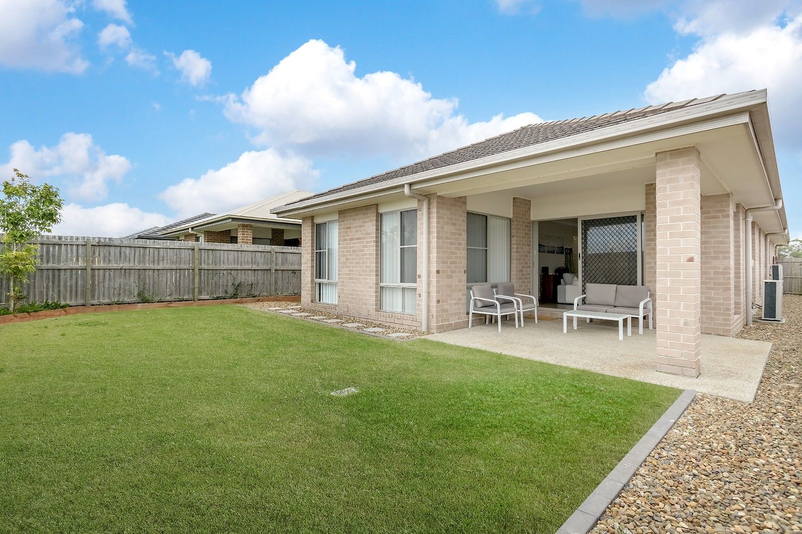 4 bedrooms House in 33 Lamont Street COOMERA QLD, 4209