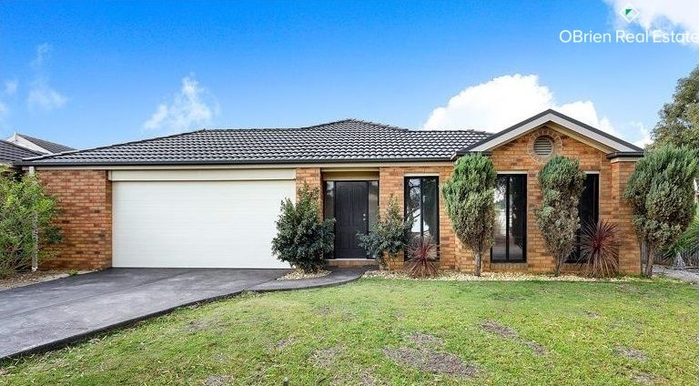 23 Charles Conder Place, Berwick VIC 3806