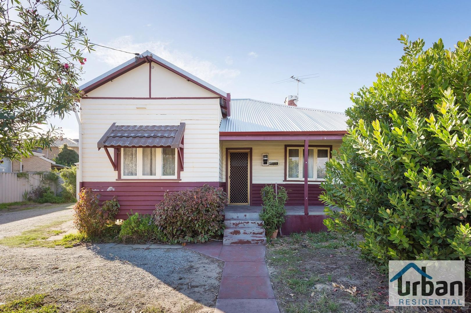 3 bedrooms House in 256 Main Street OSBORNE PARK WA, 6017