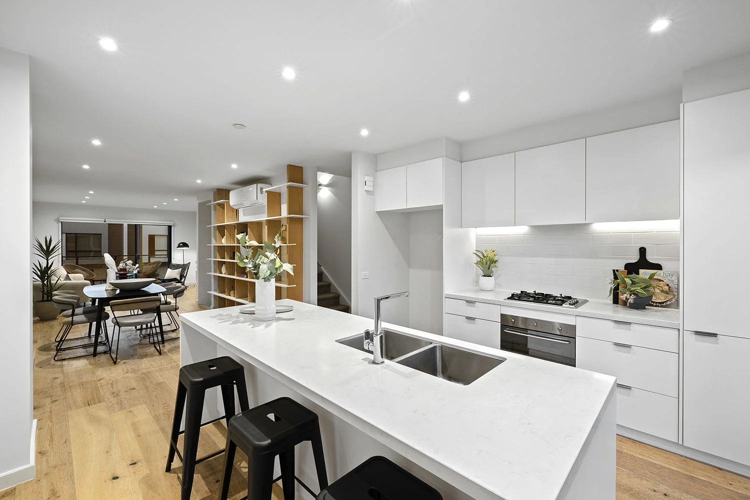 Additional image 3 of 33 Charlton Avenue, Cheltenham VIC 3192