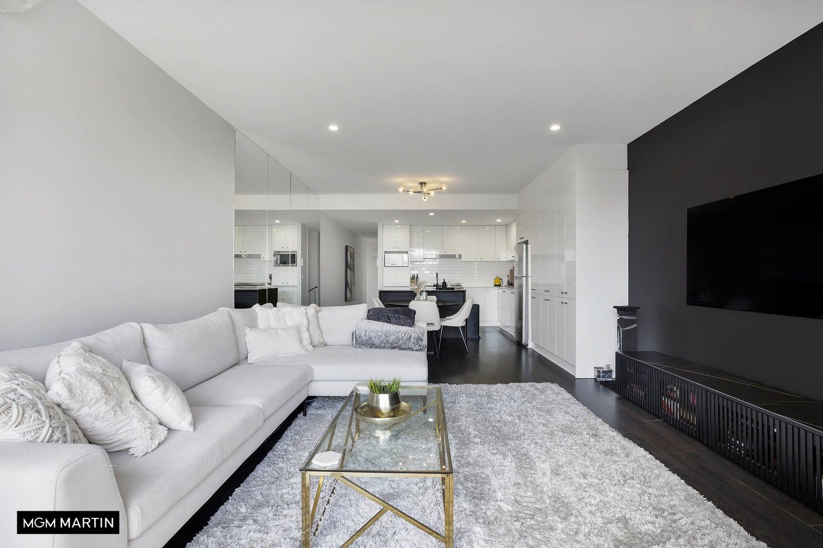 2 bedrooms Apartment / Unit / Flat in 2717/98 Joynton Avenue ZETLAND NSW, 2017