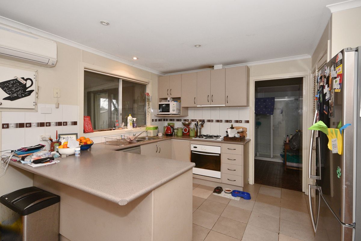 2/12 Inglis Street, West Bendigo VIC 3550, Image 1