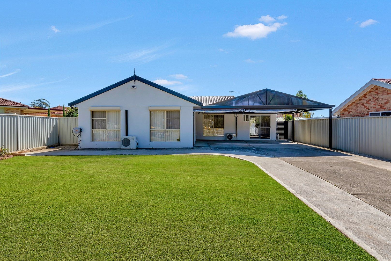 9 Oriole Place, Green Valley NSW 2168, Image 0