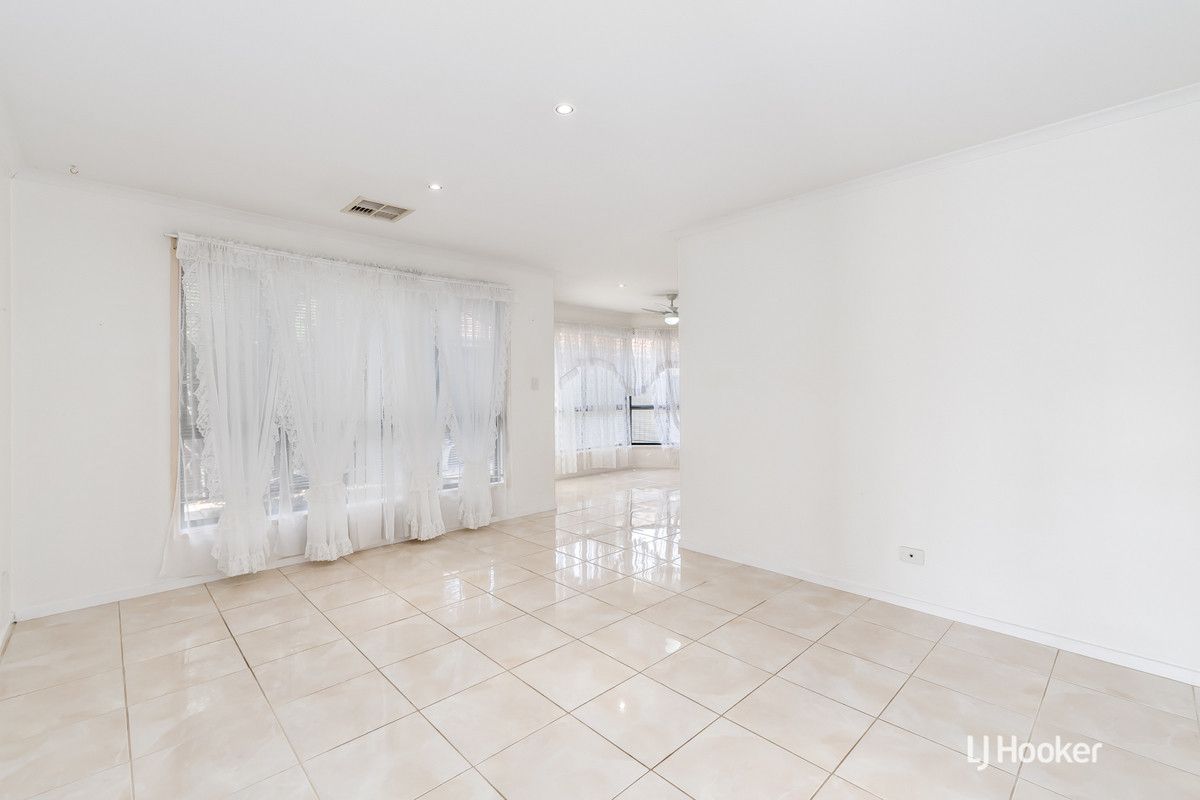 97 President Avenue, Andrews Farm SA 5114, Image 2