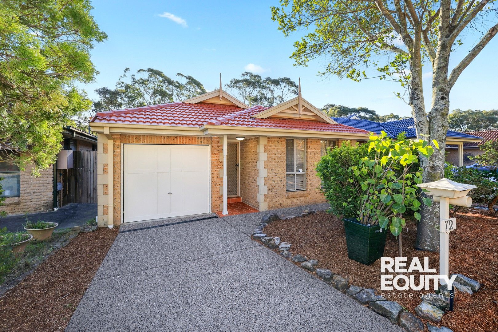 72 Corryton Court, Wattle Grove NSW 2173, Image 0