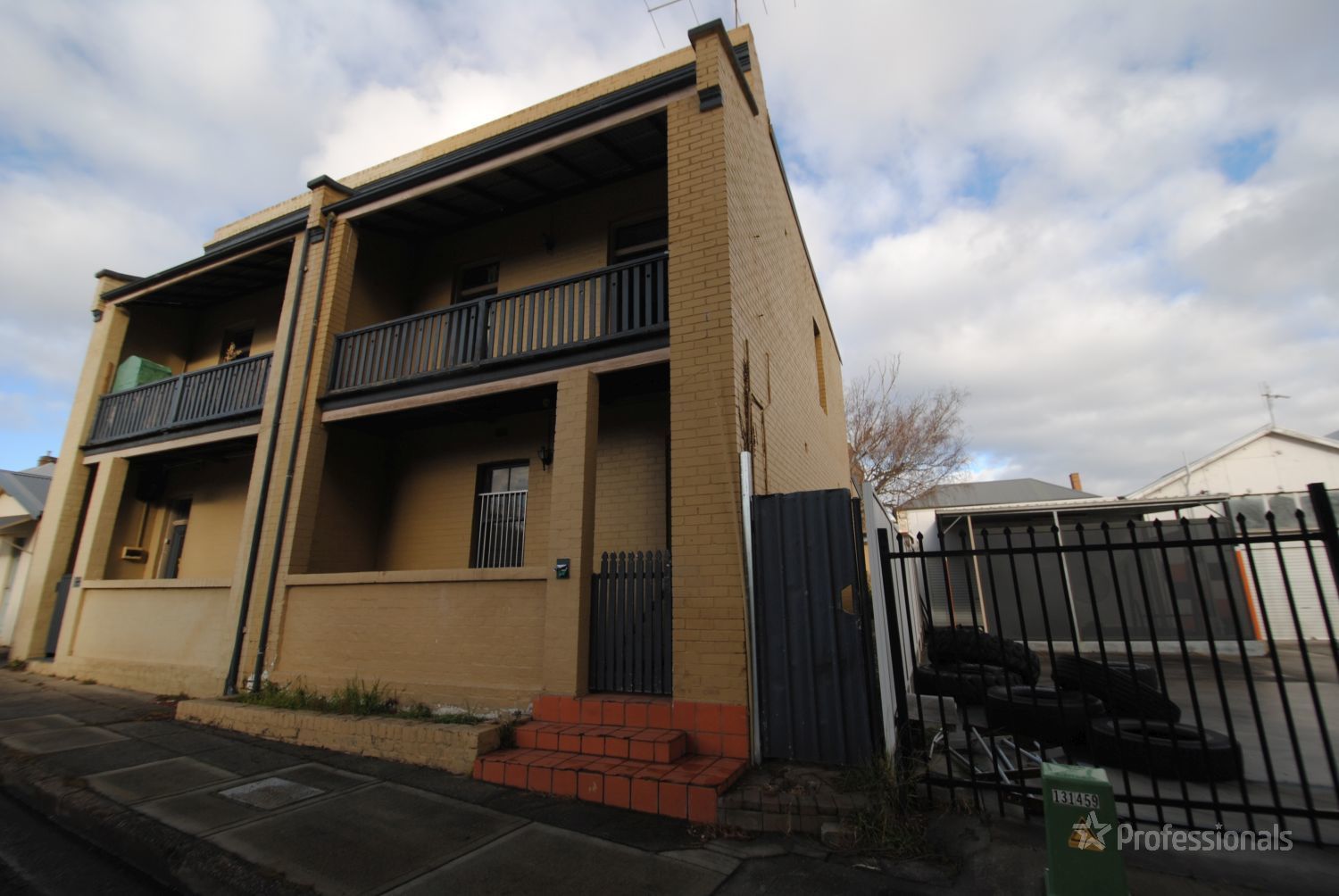 3 bedrooms Terrace in 11 Gray Street LITHGOW NSW, 2790