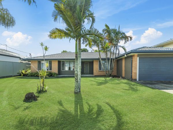 5 Gulai Street Palm Beach Qld 4221 Domain