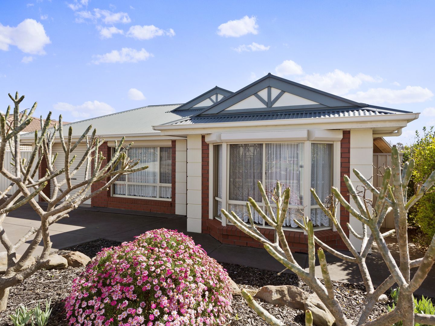 27 Deane Avenue, Noarlunga Downs SA 5168, Image 2