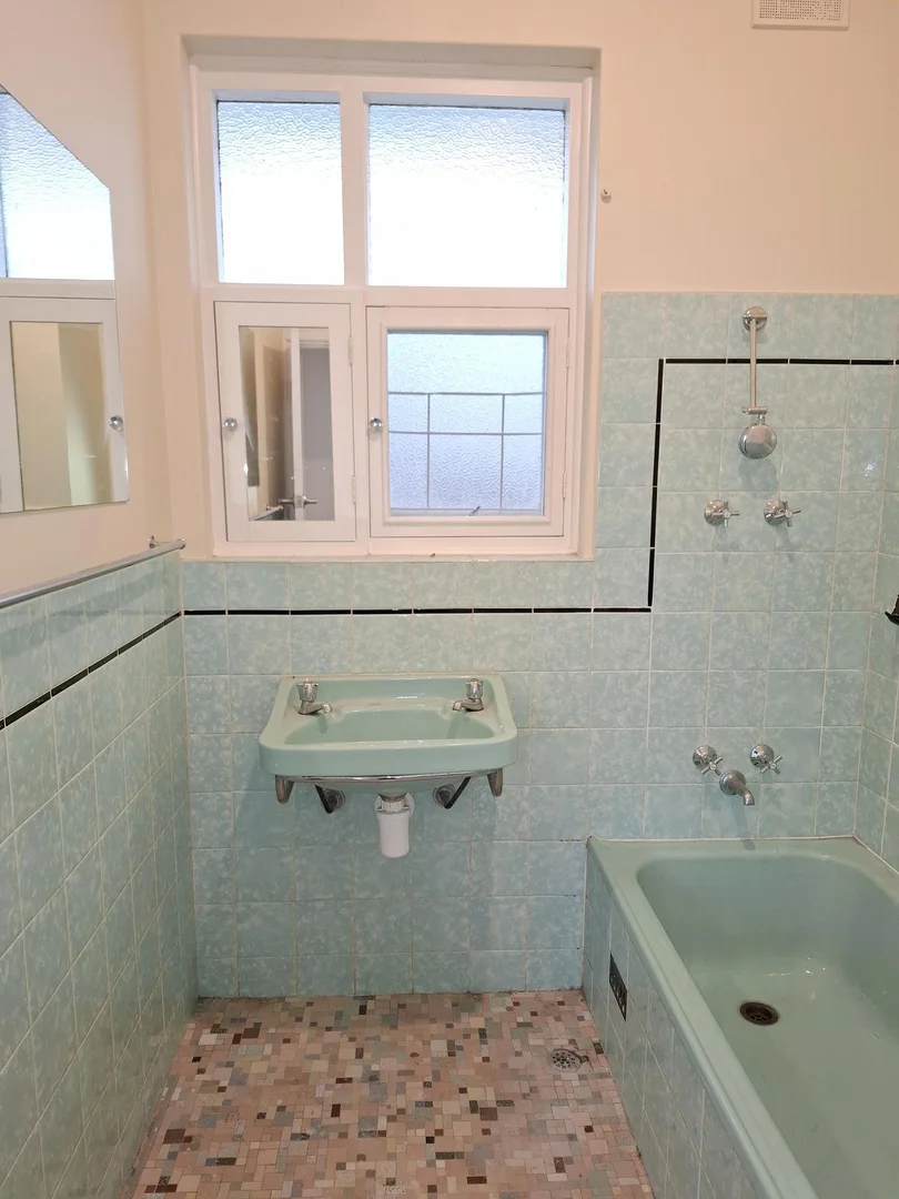 16 Hyland Avenue, Darlington SA 5047 - House For Rent | Domain