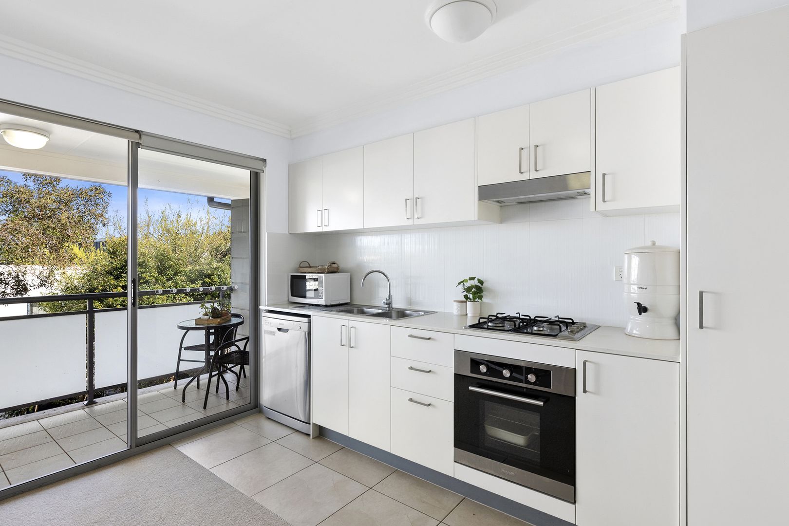 18/15-19 Shackel Avenue, Brookvale NSW 2100, Image 2