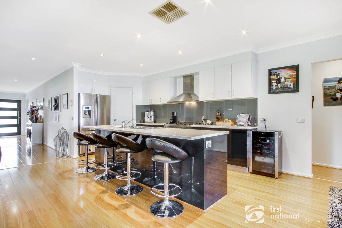 39 Kings Cove Boulevard, Metung VIC 3904, Image 2