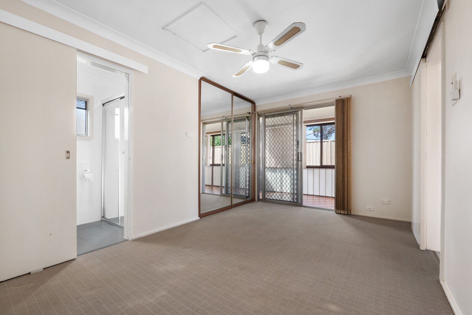 6a Macarthur Drive, St Clair NSW 2759 House For Rent 350 Domain