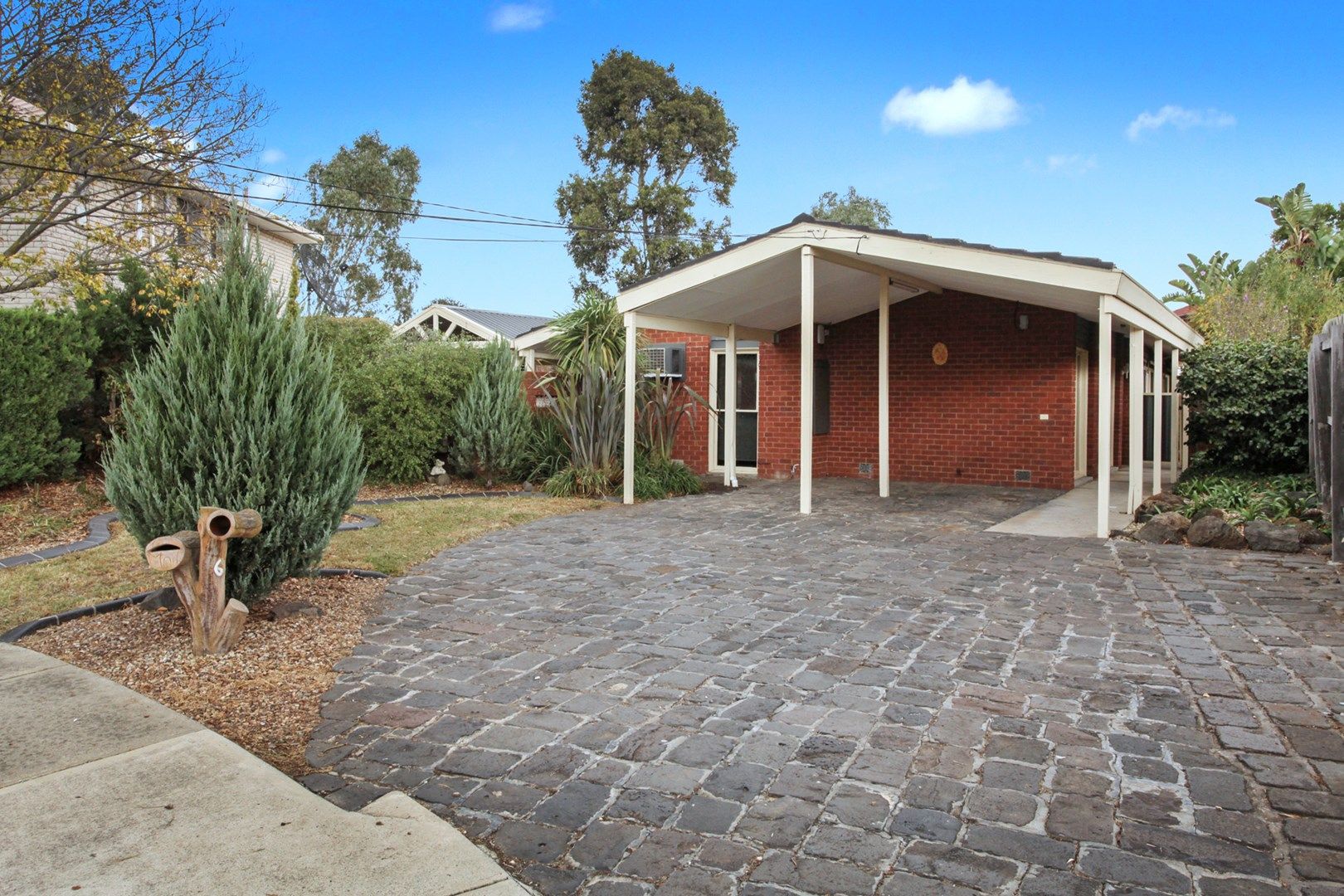 6 Rodda Court, Gladstone Park VIC 3043, Image 0