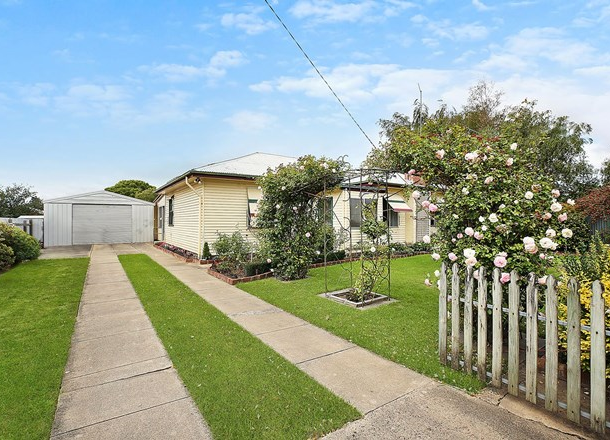 16 Sinclair Street, Colac VIC 3250