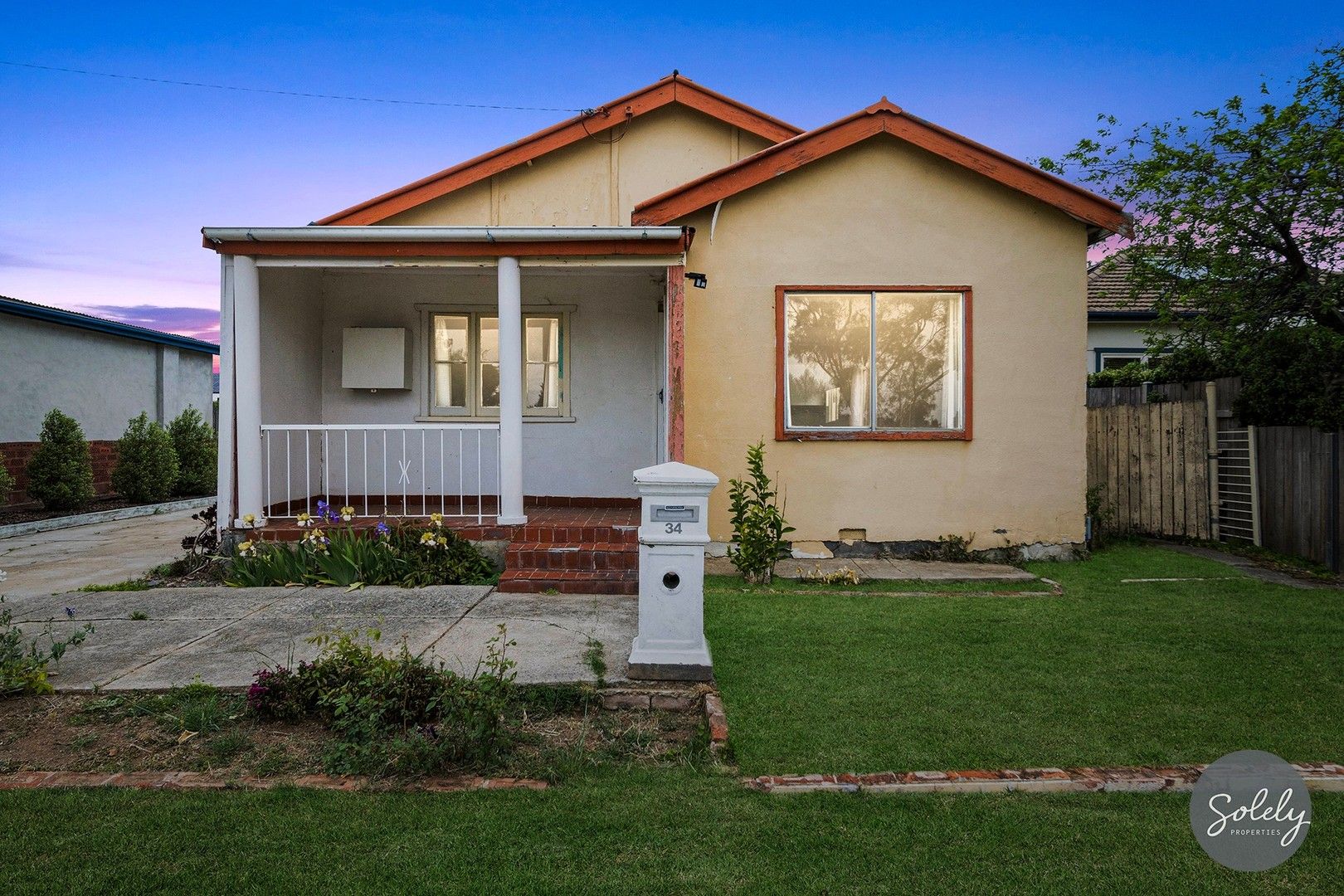 34 Morton Street, Queanbeyan NSW 2620, Image 0