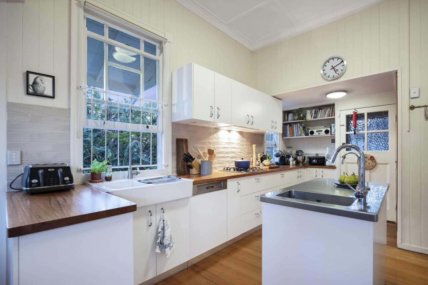17 Miles Street, Clayfield QLD 4011, Image 2