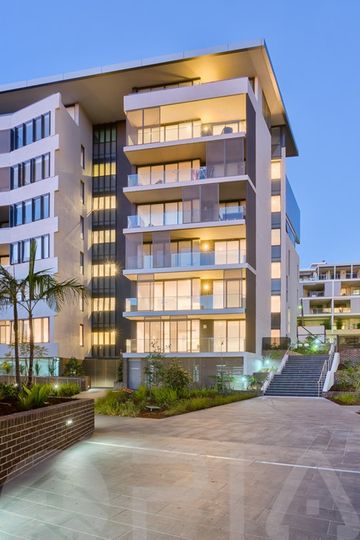 1 bedrooms Apartment / Unit / Flat in 104/10 Hilly Street MORTLAKE NSW, 2137