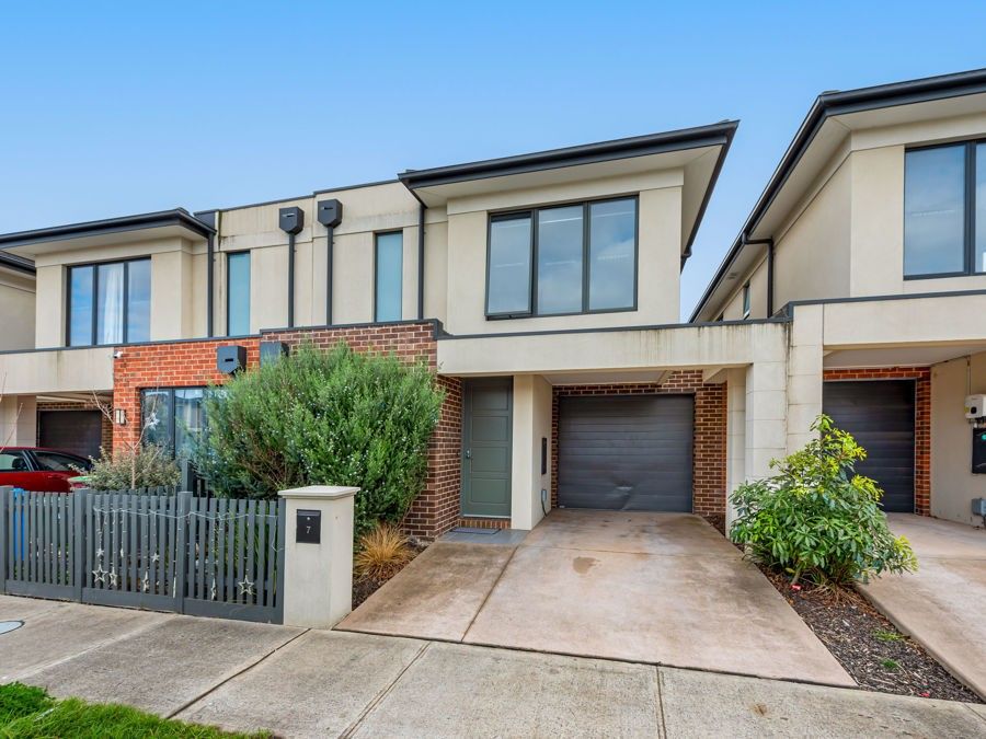 3 bedrooms House in 7 Juncus Street NARRE WARREN VIC, 3805