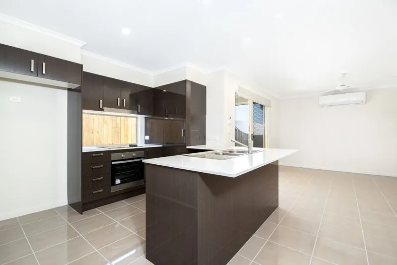 3 BEDROOM DUPLEX- Water included in rent! - View 2