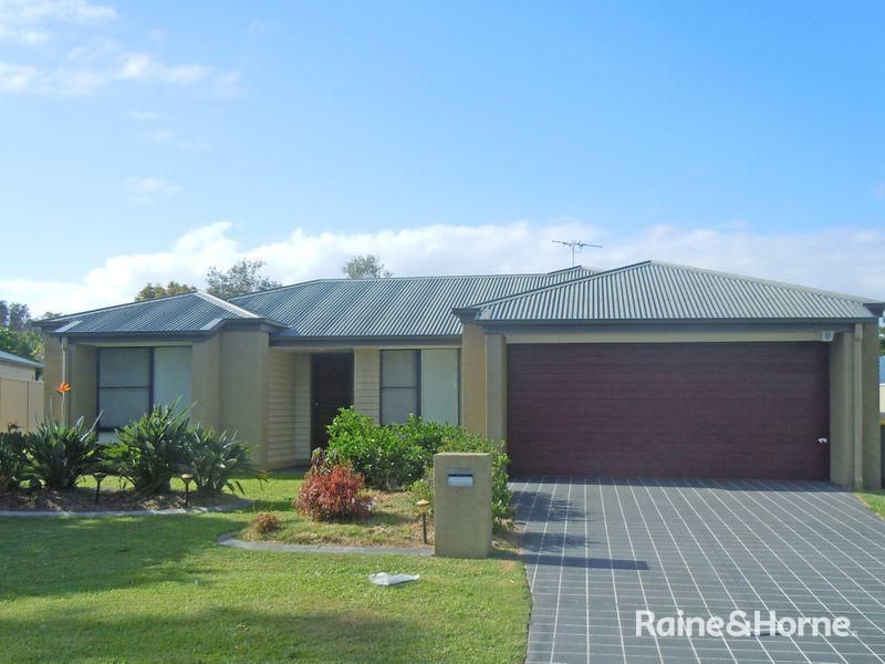 4 bedrooms House in 5 Coucal Street POTTSVILLE NSW, 2489