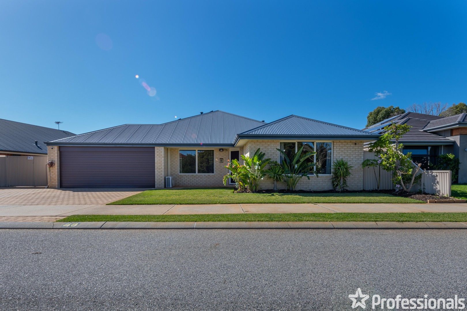 4 bedrooms House in 48 Westlinton Circle WAIKIKI WA, 6169