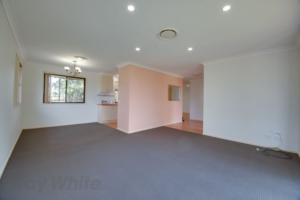 71 Rumsey Drive, Raceview QLD 4305, Image 2