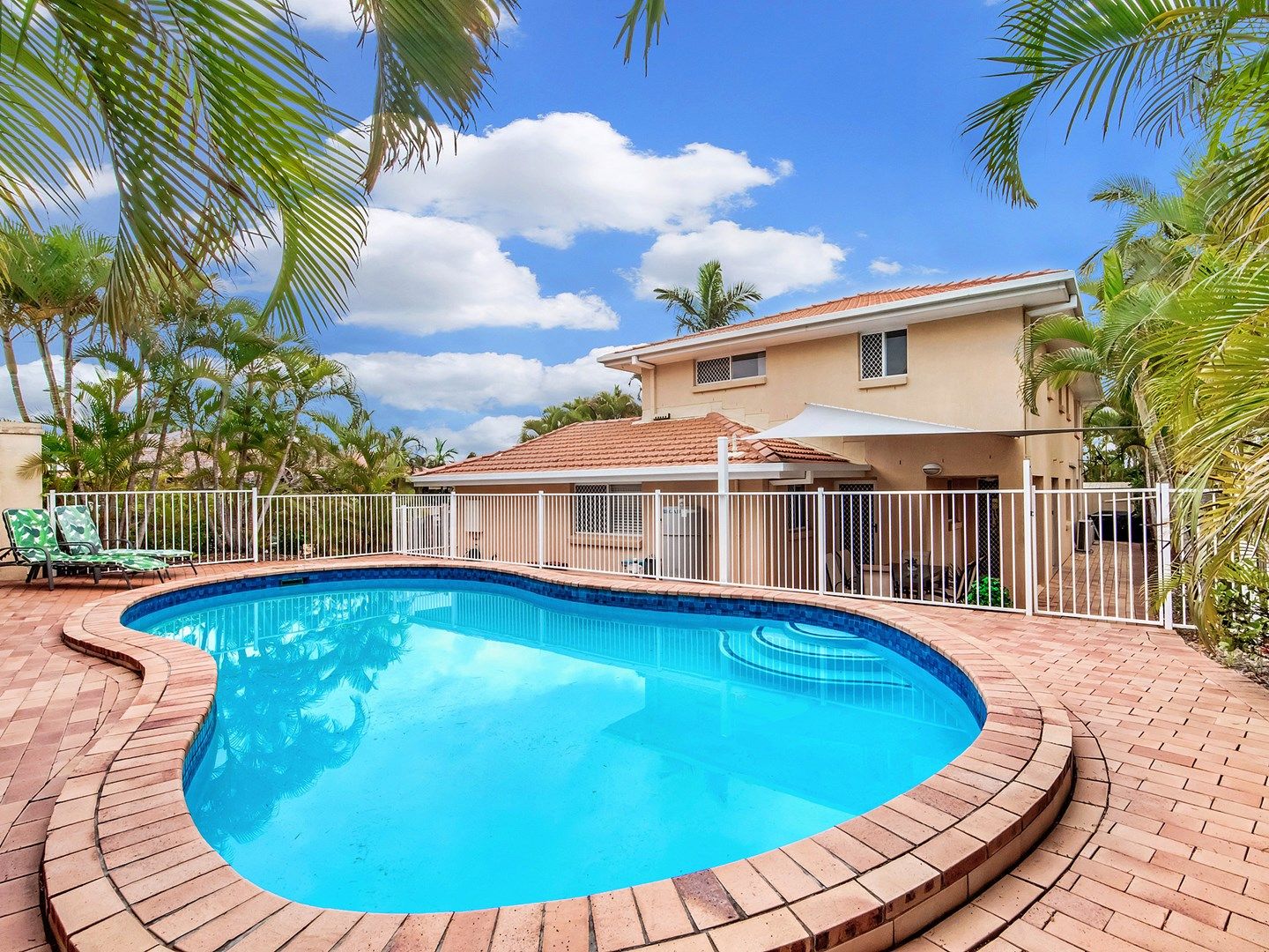 11 Rosebud Street, Robina Property History & Address Research Domain