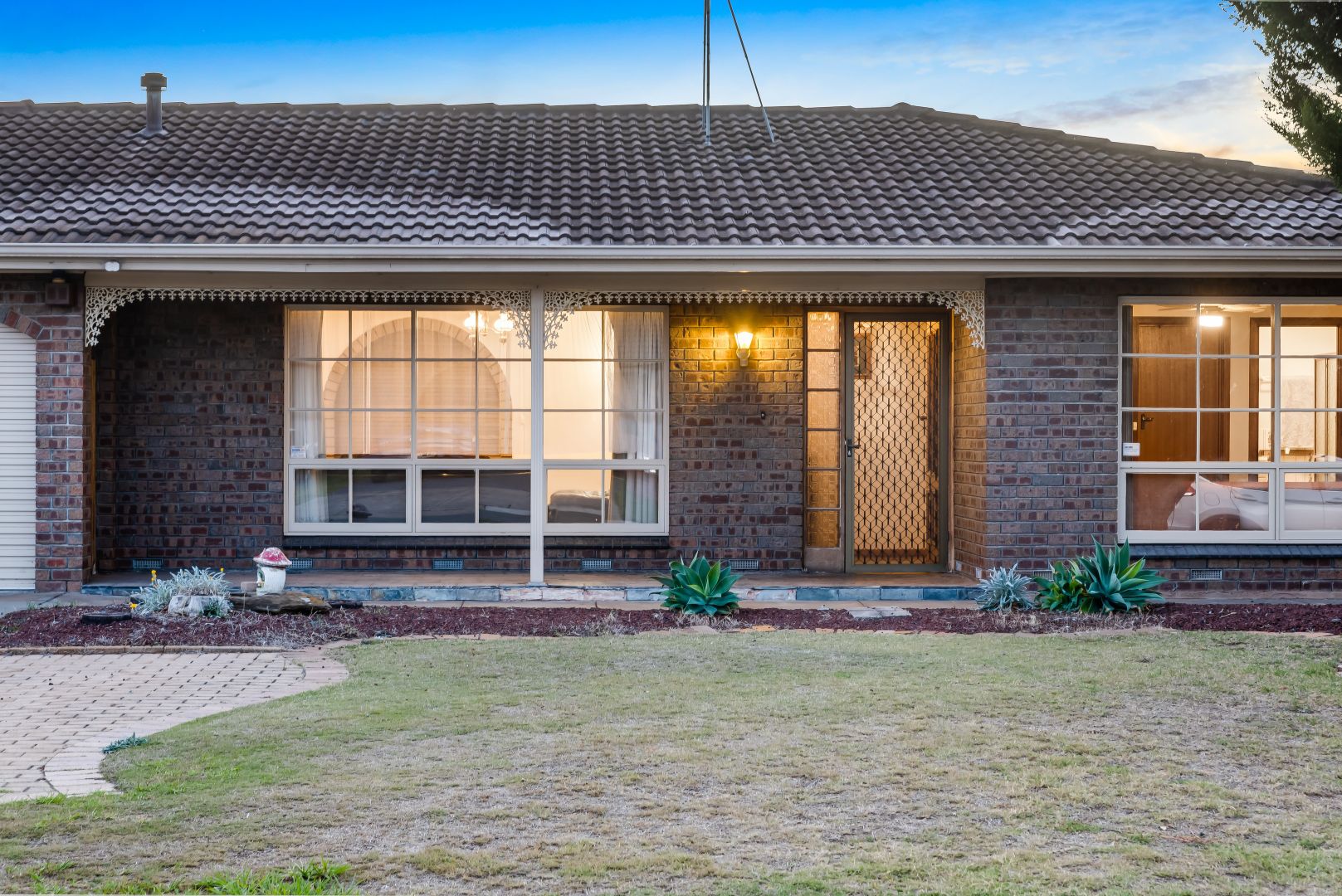 4 Frome Crescent, West Lakes SA 5021, Image 1