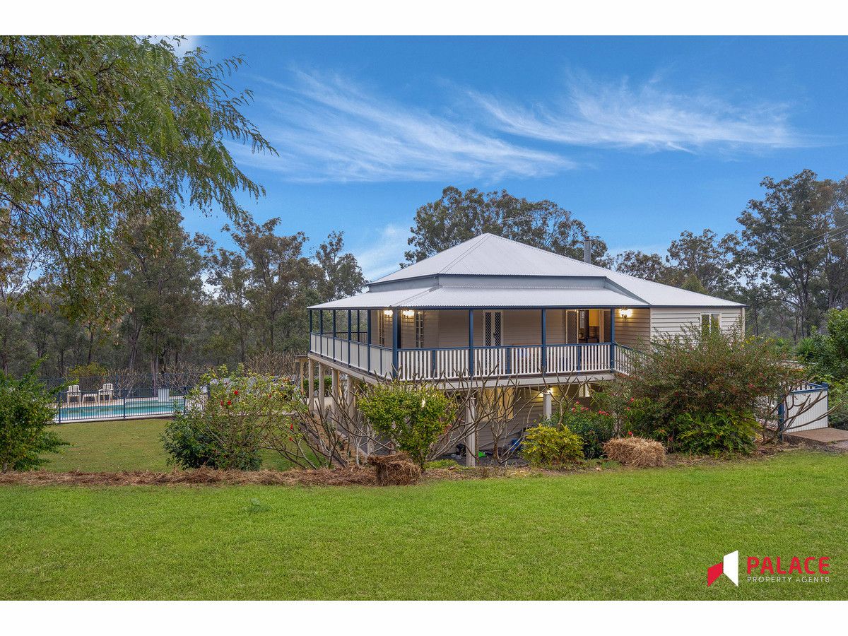 6 bedrooms House in 104 Blackwall Road CHUWAR QLD, 4306