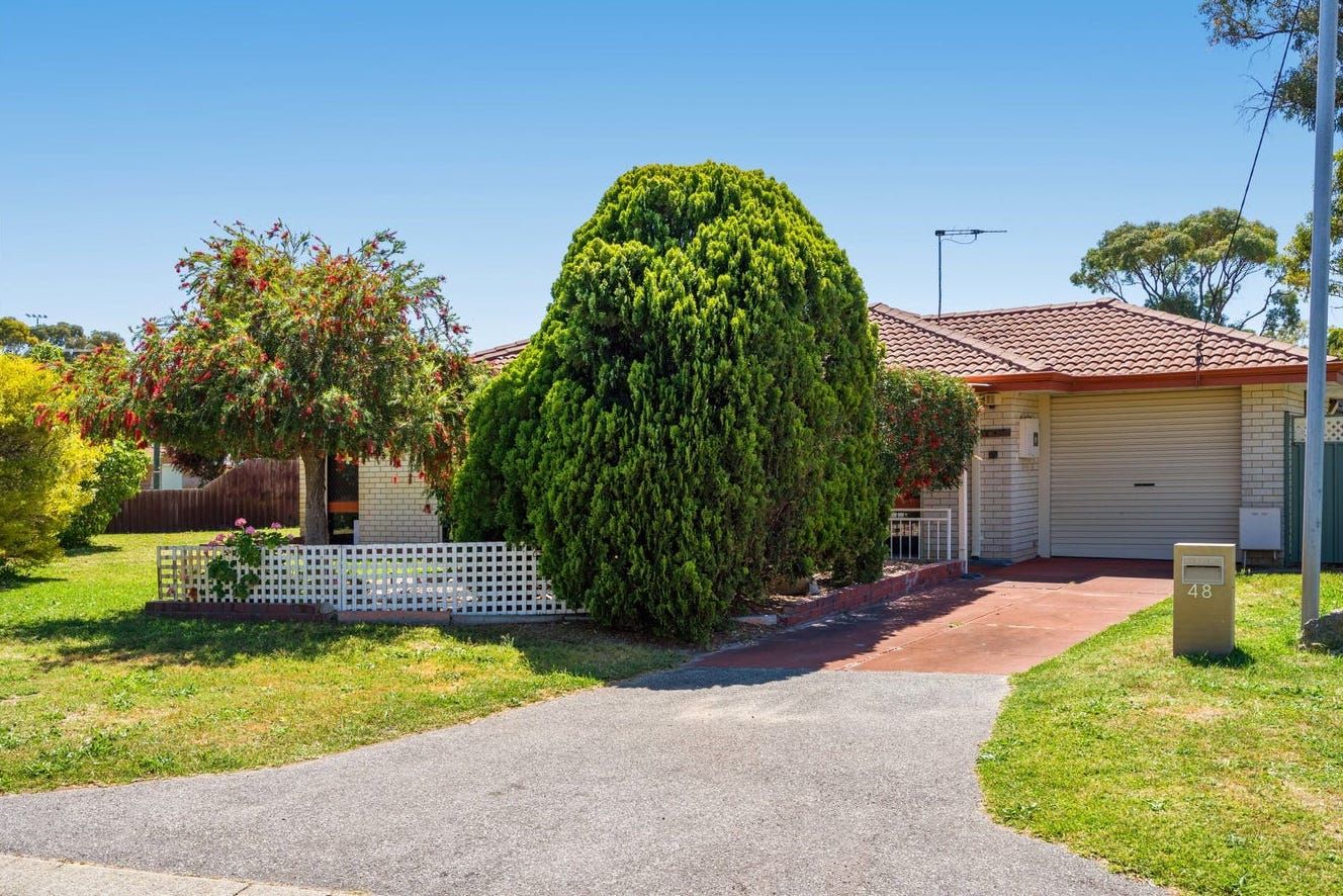 3 bedrooms House in 48 Haselmere Circus ROCKINGHAM WA, 6168