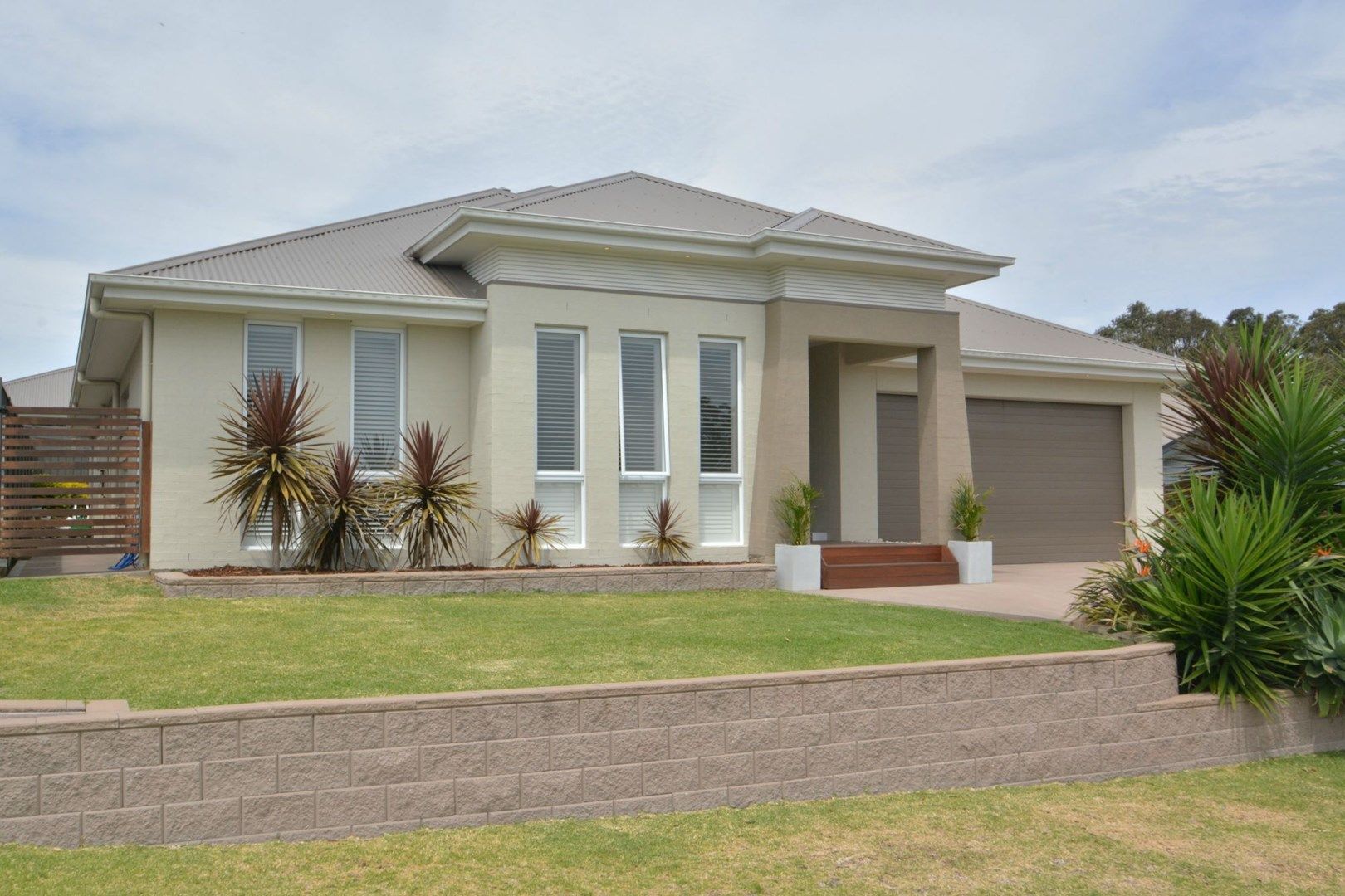 4 Bimbimie Street, Fletcher NSW 2287, Image 0