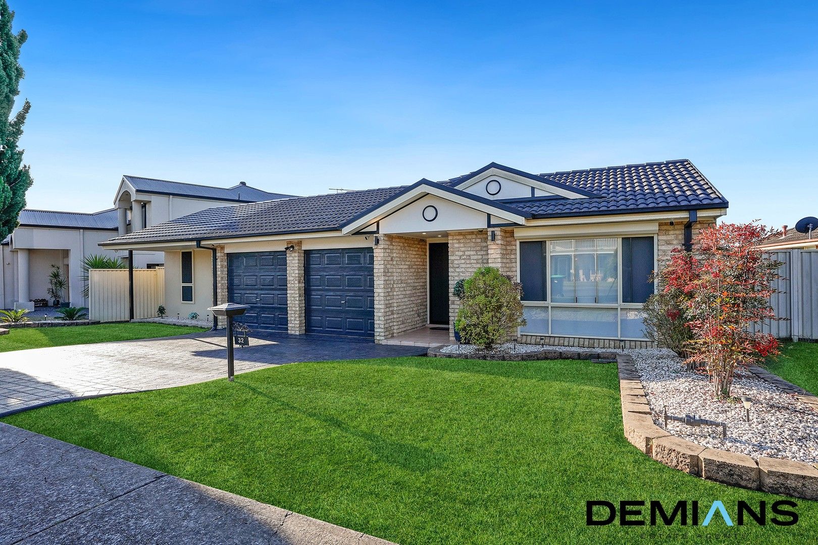 4 bedrooms House in  WATTLE GROVE NSW, 2173