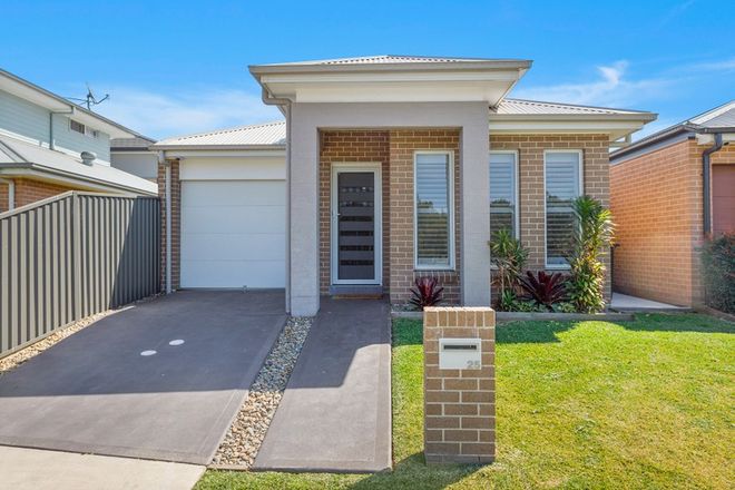 Picture of 25 Meander Drive, CALDERWOOD NSW 2527