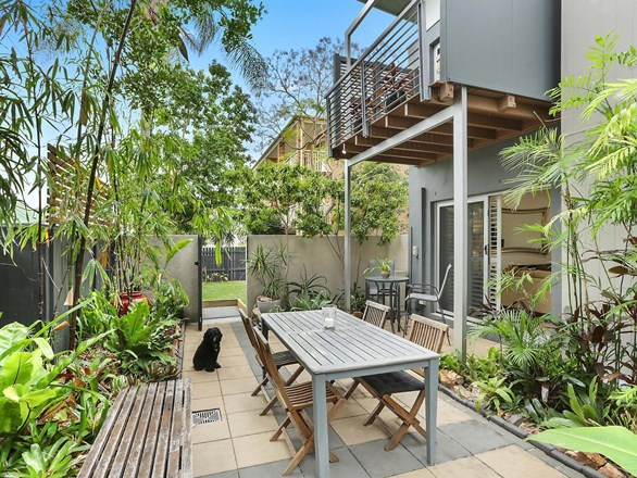 4/57 Shakespeare Street, Coorparoo QLD 4151