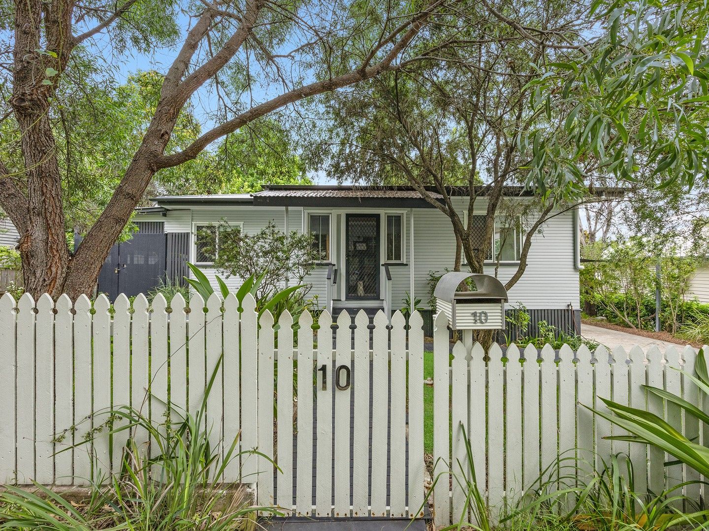 10 Brisbane Street, Churchill QLD 4305, Image 0