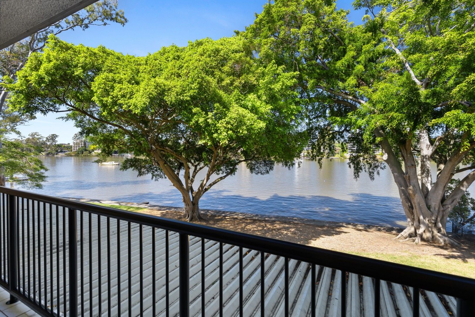 2 bedrooms Apartment / Unit / Flat in 1/10 Carlow Street WEST END QLD, 4101